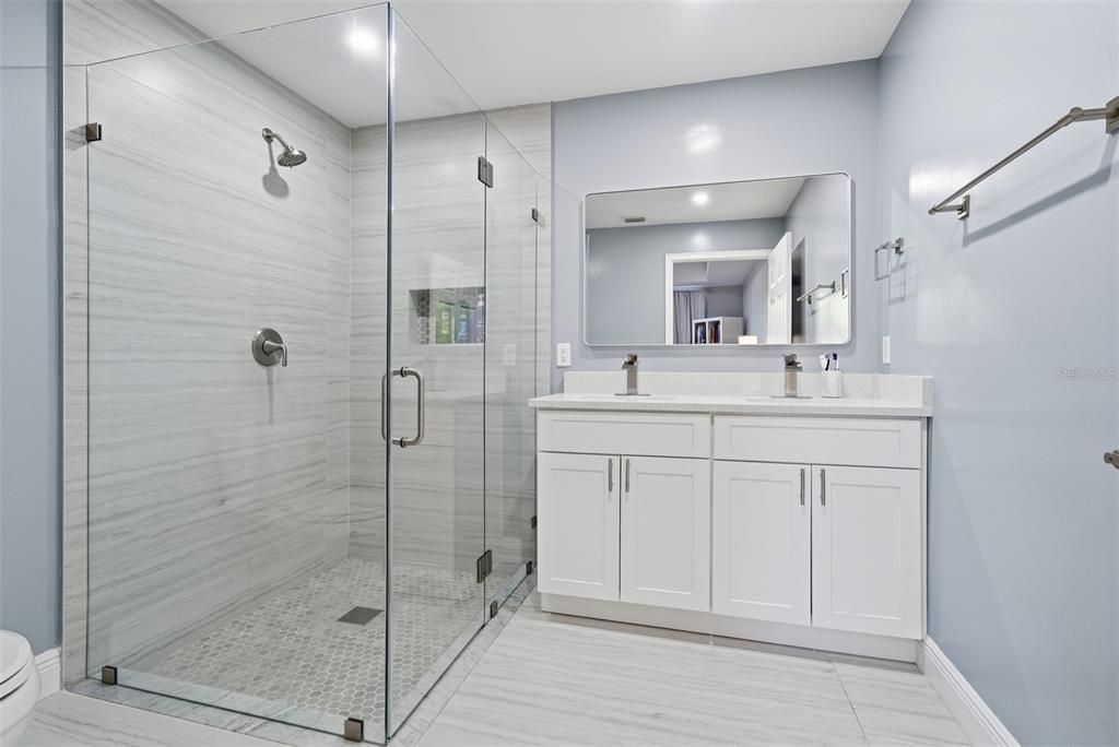 En Venta: $220,000 (2 camas, 2 baños, 1270 Pies cuadrados)