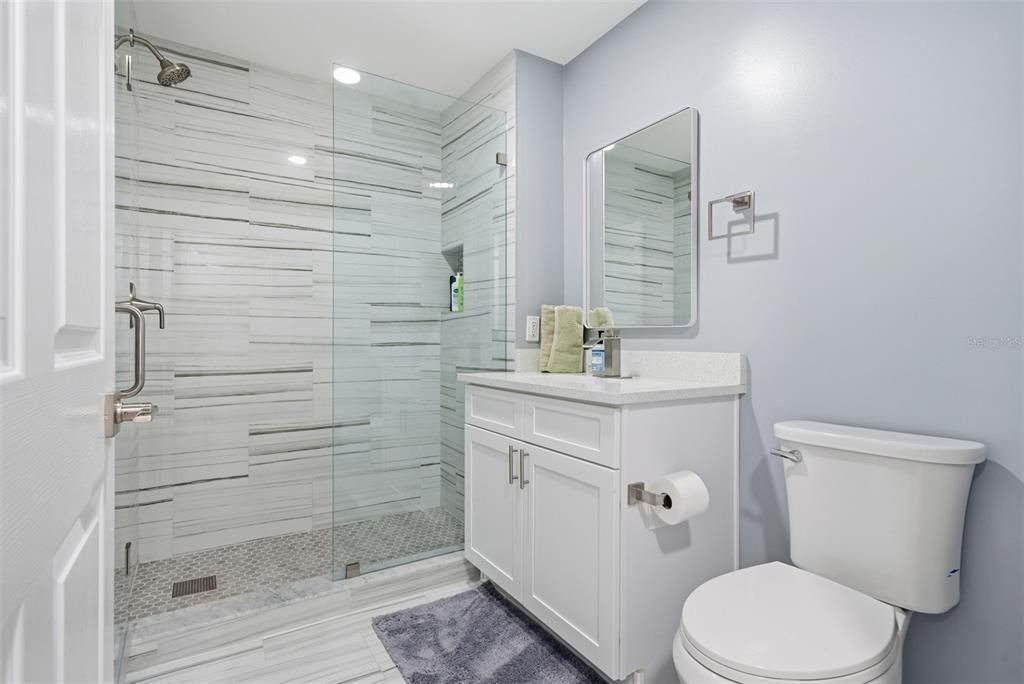 En Venta: $220,000 (2 camas, 2 baños, 1270 Pies cuadrados)