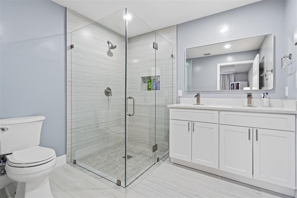 En Venta: $220,000 (2 camas, 2 baños, 1270 Pies cuadrados)