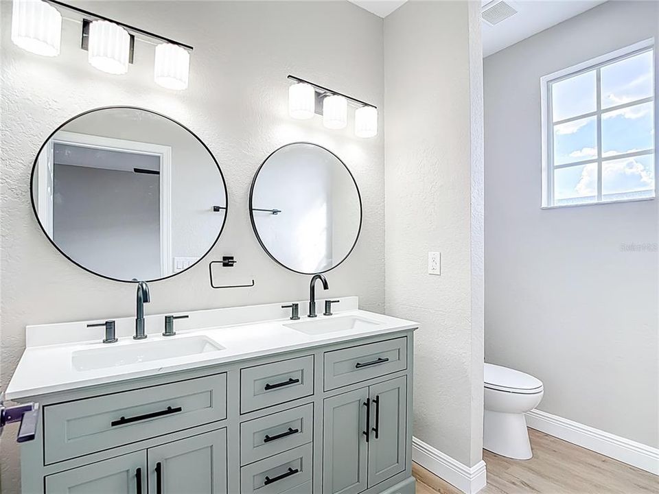 На продажу: $280,000 (3 спален, 2 ванн, 1536 Квадратных фут)