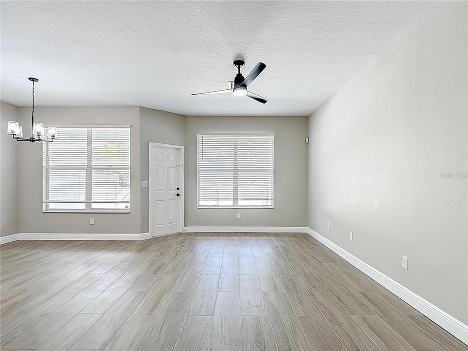 На продажу: $280,000 (3 спален, 2 ванн, 1536 Квадратных фут)