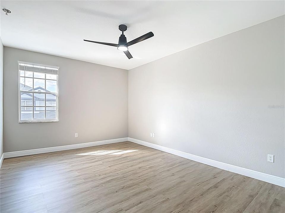 На продажу: $280,000 (3 спален, 2 ванн, 1536 Квадратных фут)