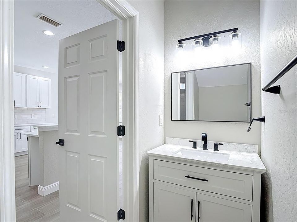 На продажу: $280,000 (3 спален, 2 ванн, 1536 Квадратных фут)