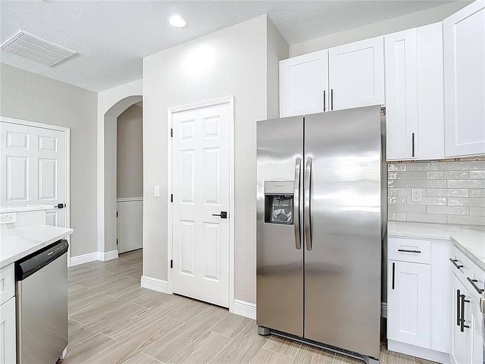 На продажу: $280,000 (3 спален, 2 ванн, 1536 Квадратных фут)