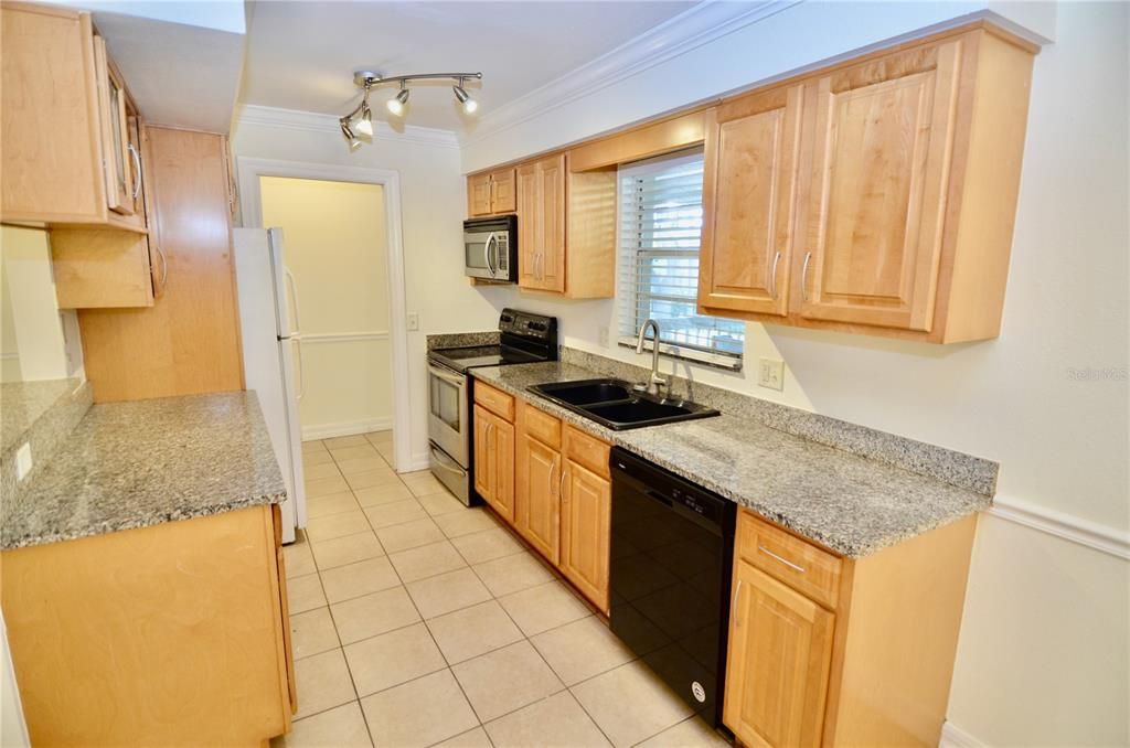 En Venta: $255,000 (2 camas, 2 baños, 1122 Pies cuadrados)