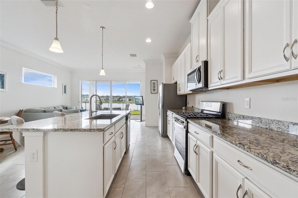 В аренду: $2,200 (2 спален, 2 ванн, 1464 Квадратных фут)