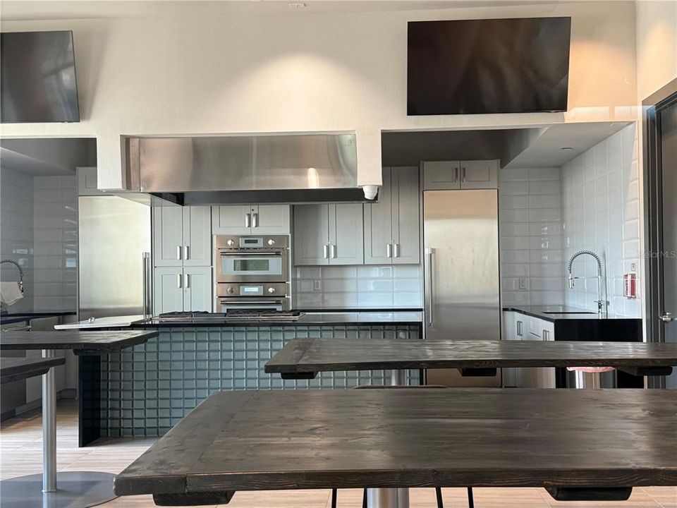 В аренду: $2,200 (2 спален, 2 ванн, 1464 Квадратных фут)