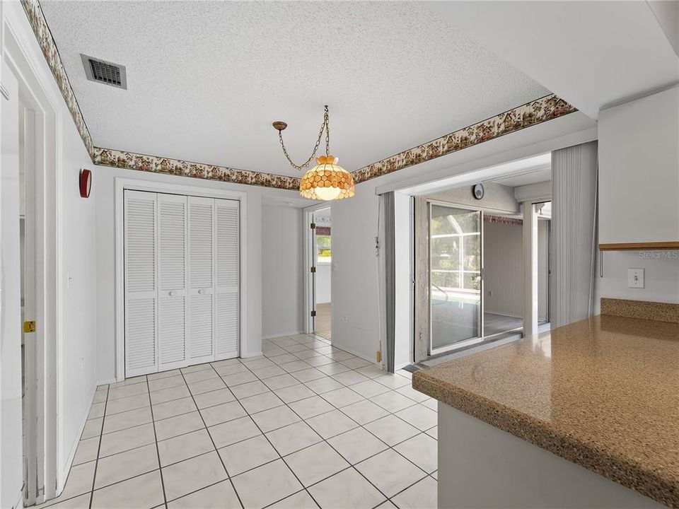 For Sale: $800,000 (3 beds, 2 baths, 2134 Square Feet)