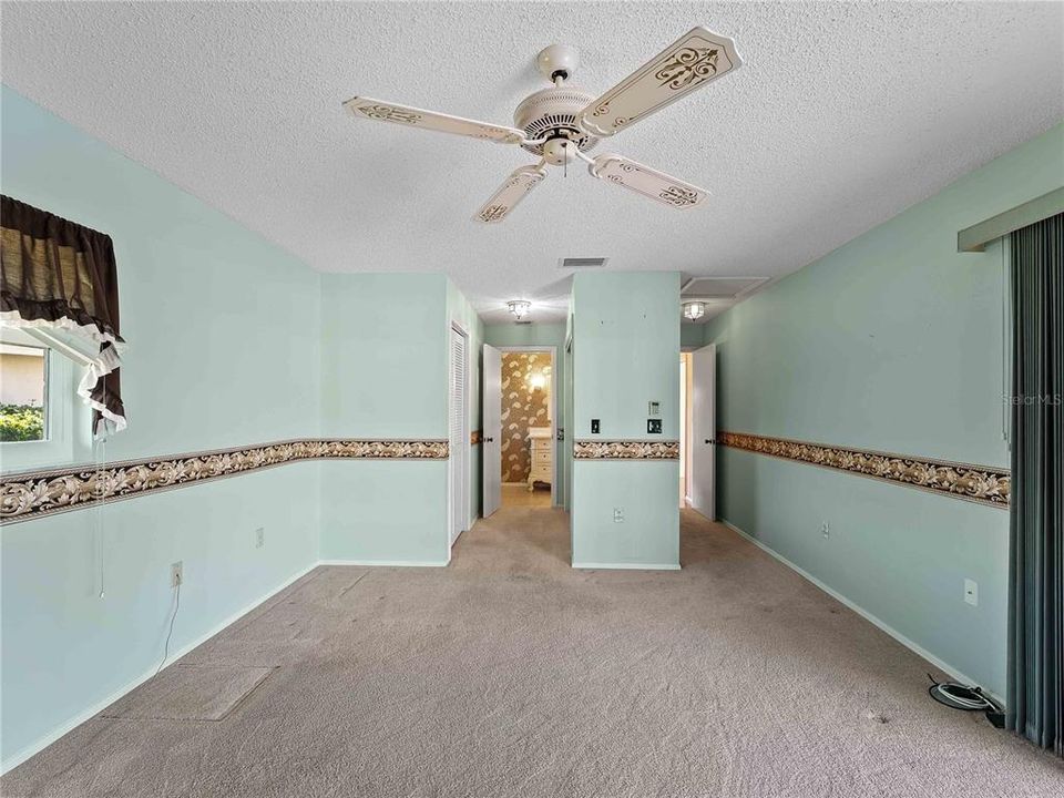 For Sale: $800,000 (3 beds, 2 baths, 2134 Square Feet)