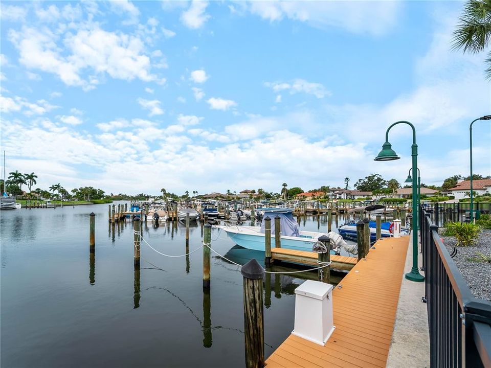 For Sale: $800,000 (3 beds, 2 baths, 2134 Square Feet)