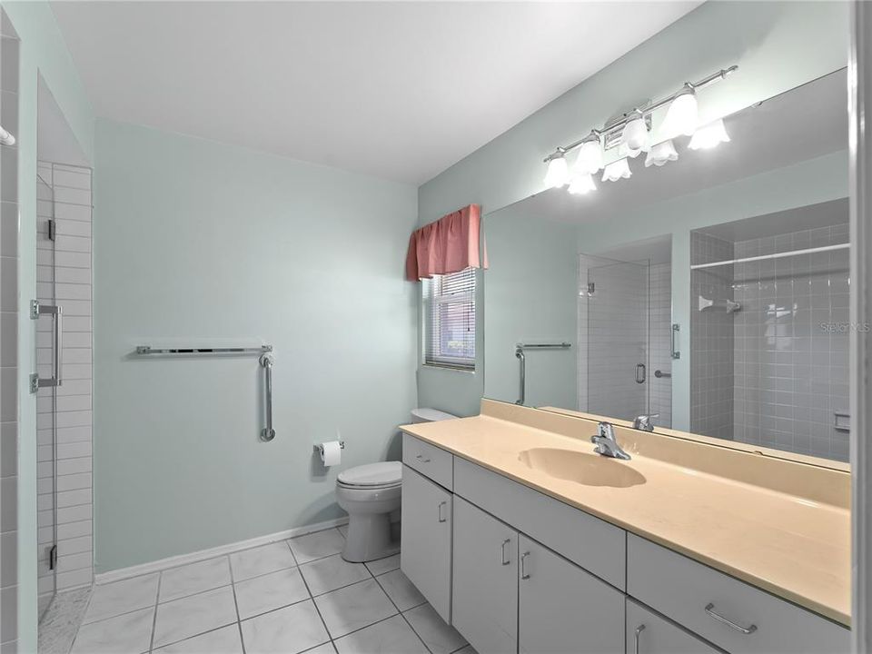 For Sale: $800,000 (3 beds, 2 baths, 2134 Square Feet)