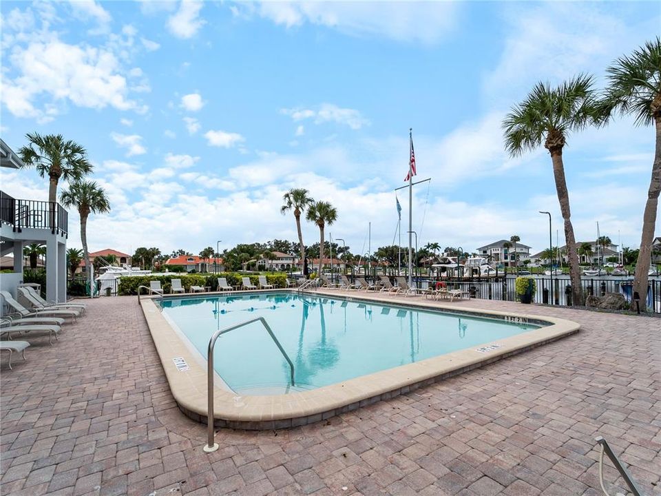 For Sale: $800,000 (3 beds, 2 baths, 2134 Square Feet)