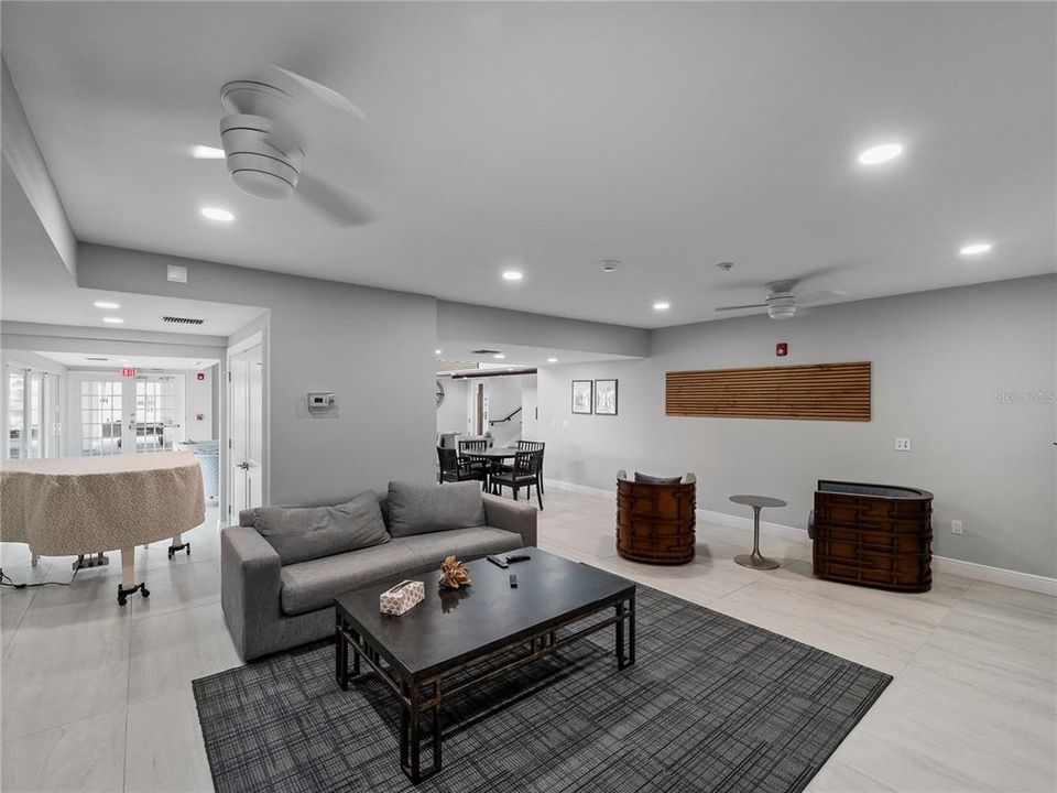 For Sale: $800,000 (3 beds, 2 baths, 2134 Square Feet)