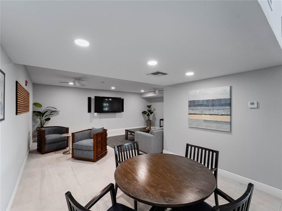 For Sale: $800,000 (3 beds, 2 baths, 2134 Square Feet)