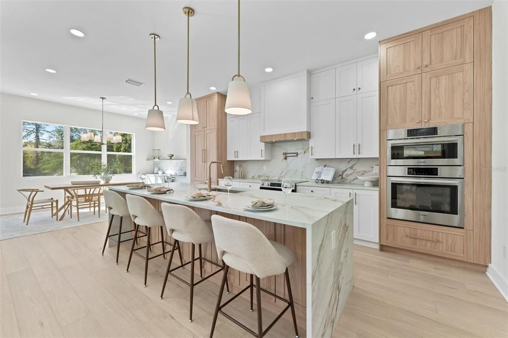 Под контрактом: $1,495,000 (5 спален, 4 ванн, 3841 Квадратных фут)