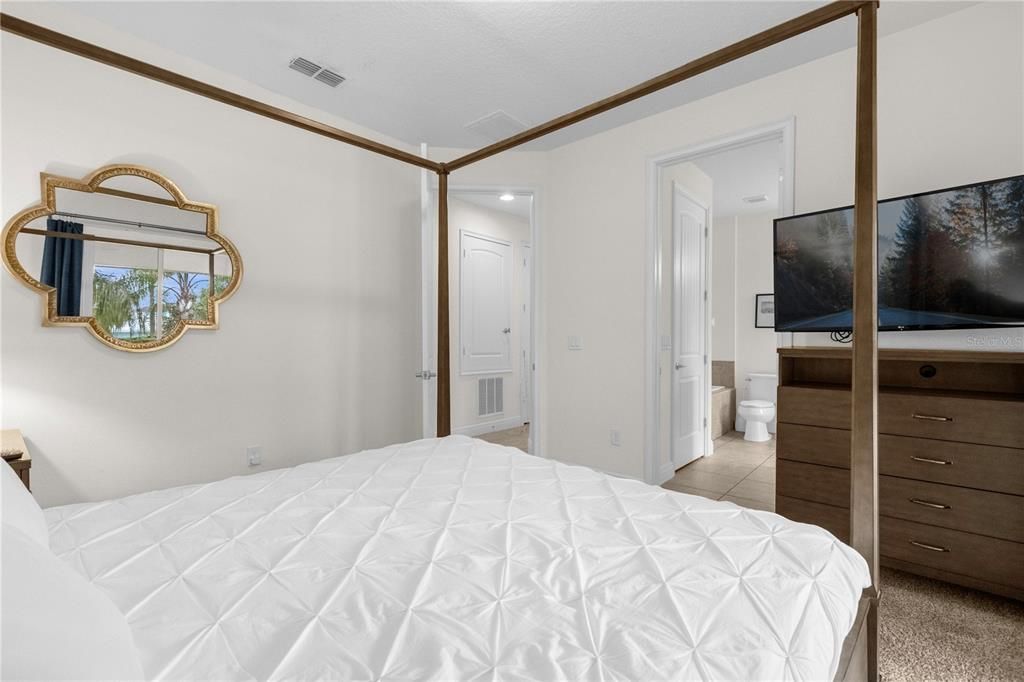 На продажу: $930,000 (10 спален, 10 ванн, 4707 Квадратных фут)