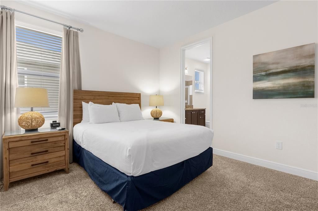 На продажу: $930,000 (10 спален, 10 ванн, 4707 Квадратных фут)