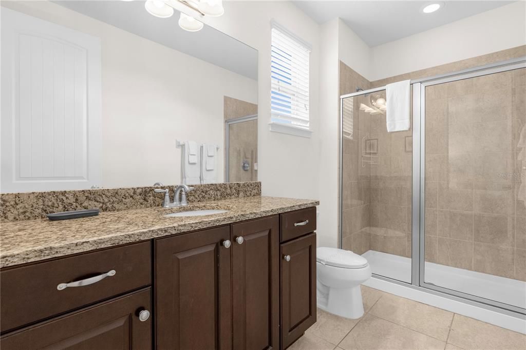 На продажу: $930,000 (10 спален, 10 ванн, 4707 Квадратных фут)