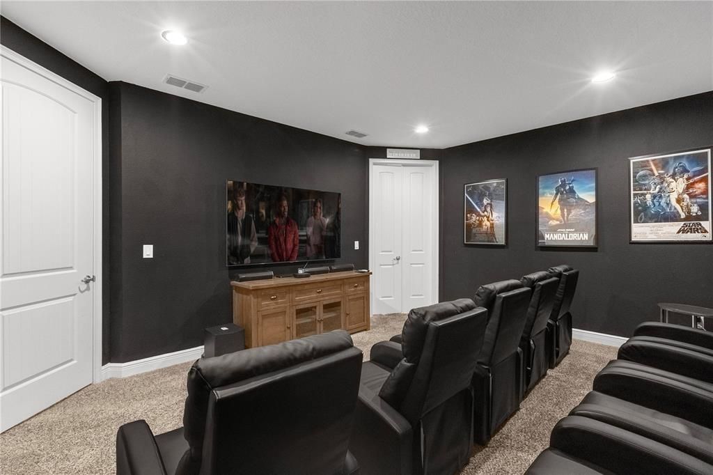 На продажу: $930,000 (10 спален, 10 ванн, 4707 Квадратных фут)