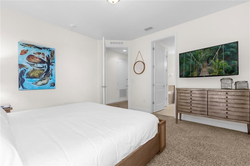 На продажу: $930,000 (10 спален, 10 ванн, 4707 Квадратных фут)