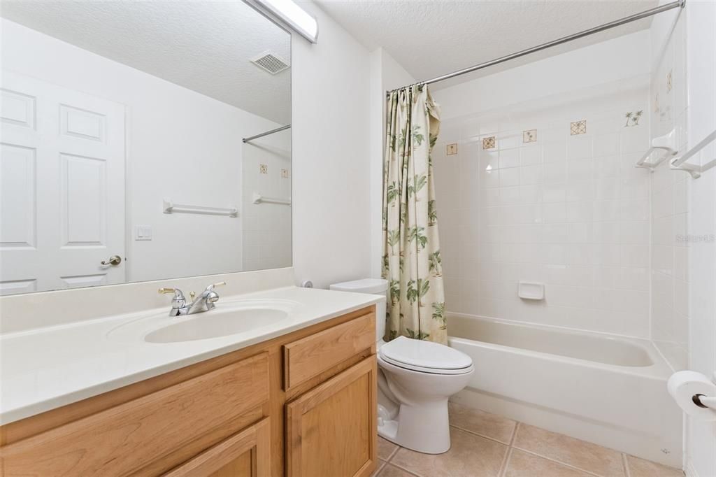 合同活跃: $849,000 (4 贝兹, 3 浴室, 3024 平方英尺)