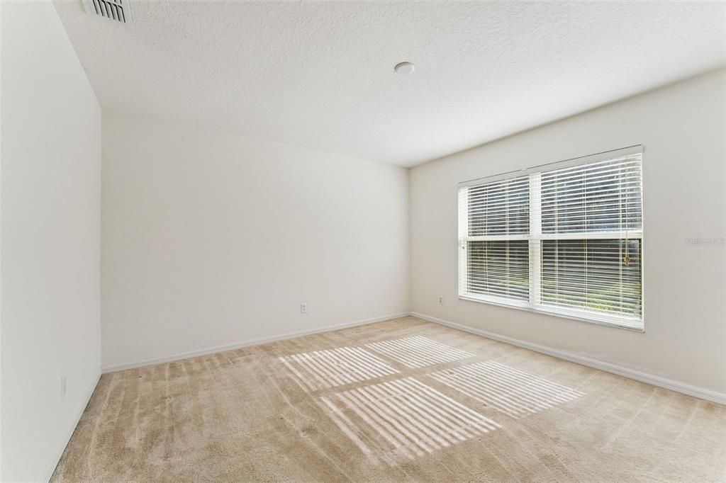 合同活跃: $849,000 (4 贝兹, 3 浴室, 3024 平方英尺)