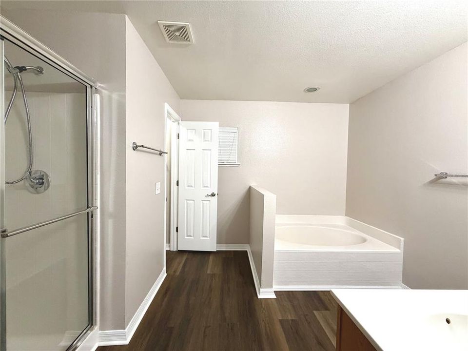 Active With Contract: $279,900 (4 beds, 2 baths, 2108 Square Feet)