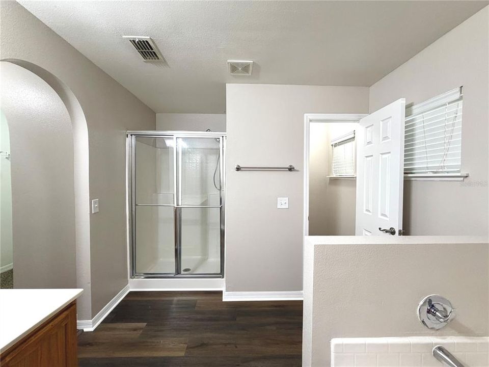 Active With Contract: $279,900 (4 beds, 2 baths, 2108 Square Feet)