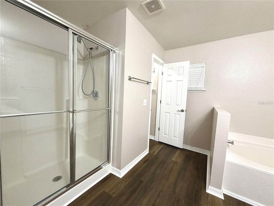 Active With Contract: $279,900 (4 beds, 2 baths, 2108 Square Feet)