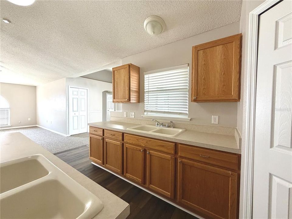 Active With Contract: $279,900 (4 beds, 2 baths, 2108 Square Feet)