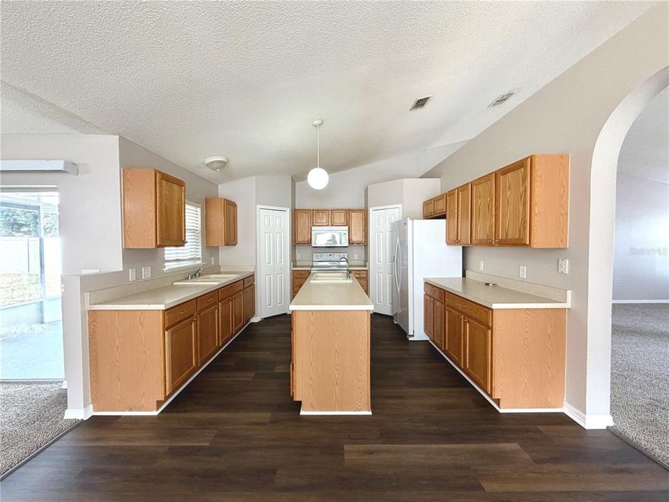 Active With Contract: $279,900 (4 beds, 2 baths, 2108 Square Feet)