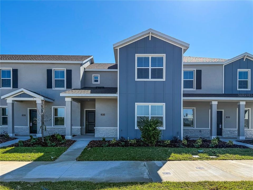 В аренду: $2,700 (4 спален, 2 ванн, 2000 Квадратных фут)