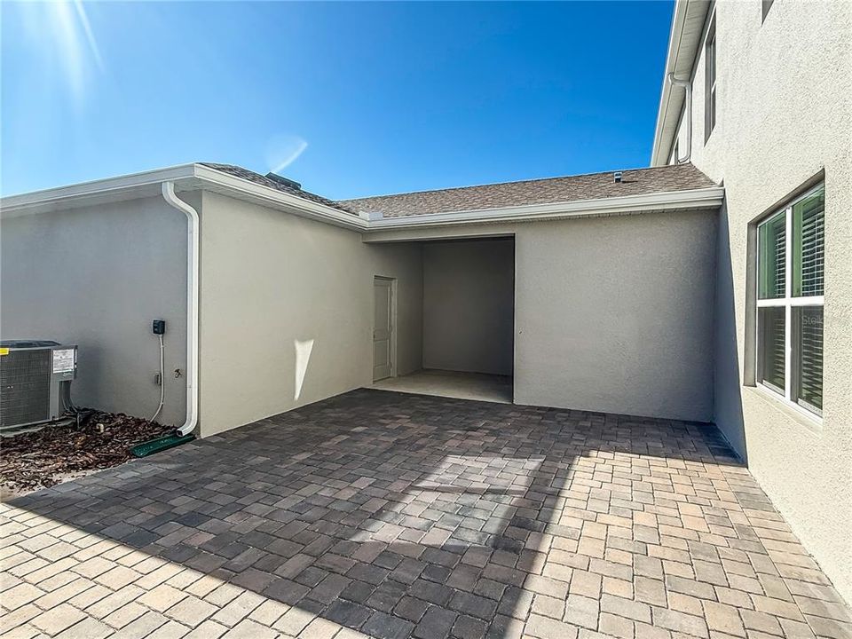 В аренду: $2,700 (4 спален, 2 ванн, 2000 Квадратных фут)