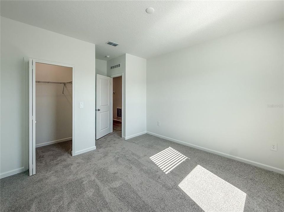 В аренду: $2,700 (4 спален, 2 ванн, 2000 Квадратных фут)