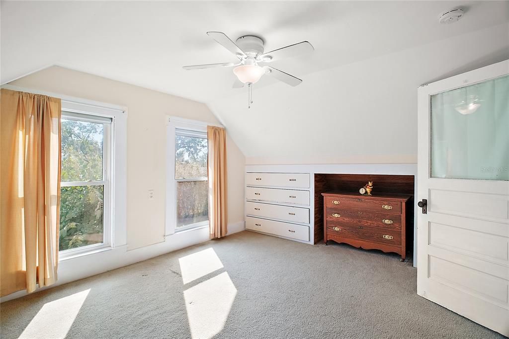 待售: $374,900 (3 贝兹, 2 浴室, 1878 平方英尺)