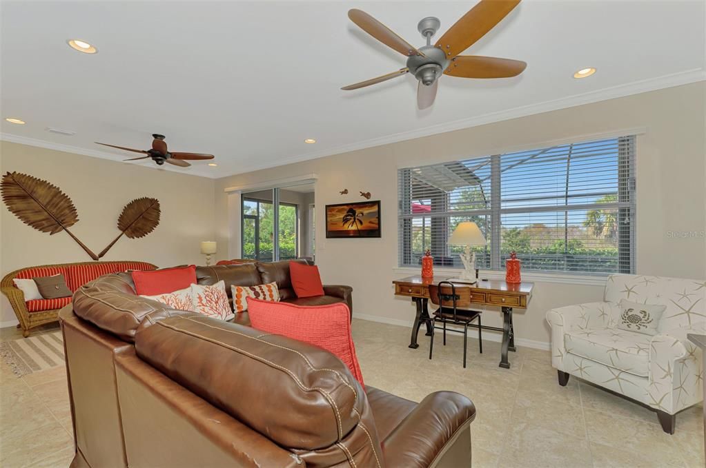 Active With Contract: $499,000 (3 beds, 2 baths, 1806 Square Feet)