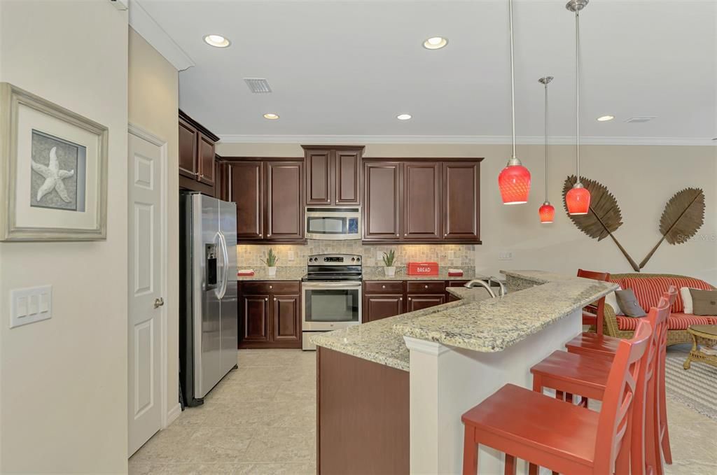 Active With Contract: $499,000 (3 beds, 2 baths, 1806 Square Feet)