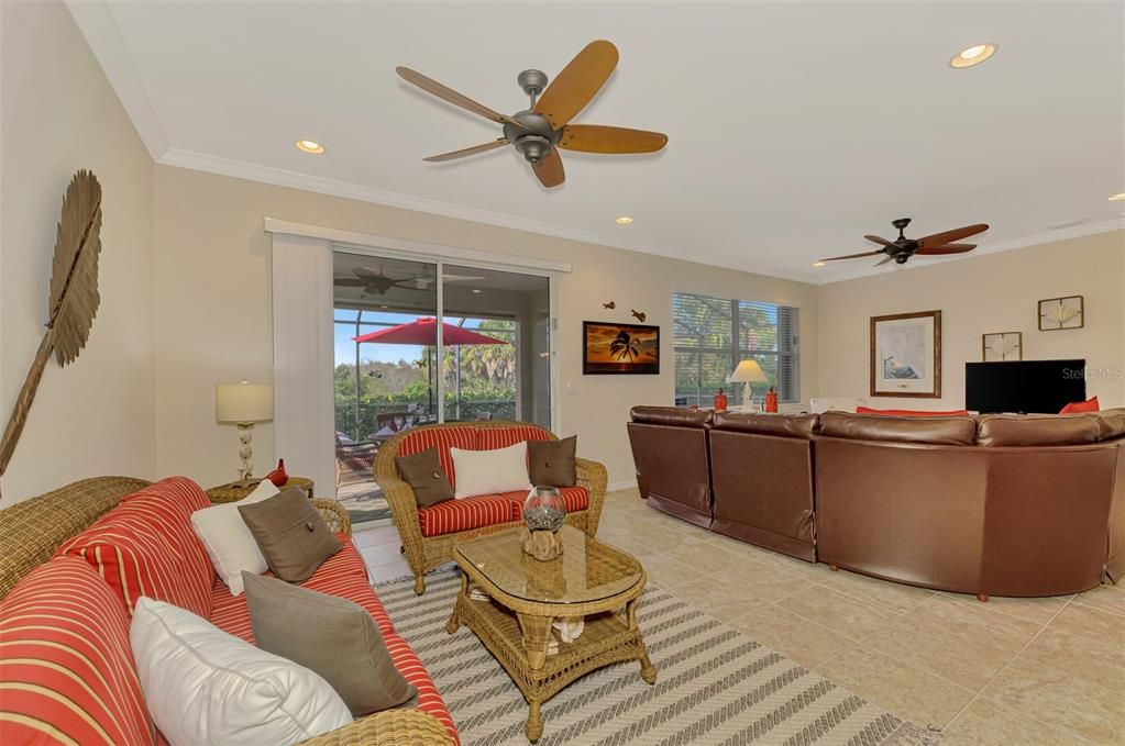 Active With Contract: $499,000 (3 beds, 2 baths, 1806 Square Feet)