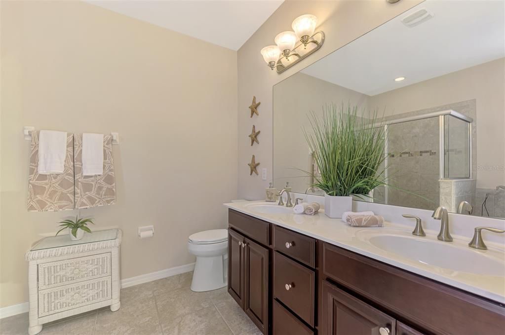 Active With Contract: $499,000 (3 beds, 2 baths, 1806 Square Feet)