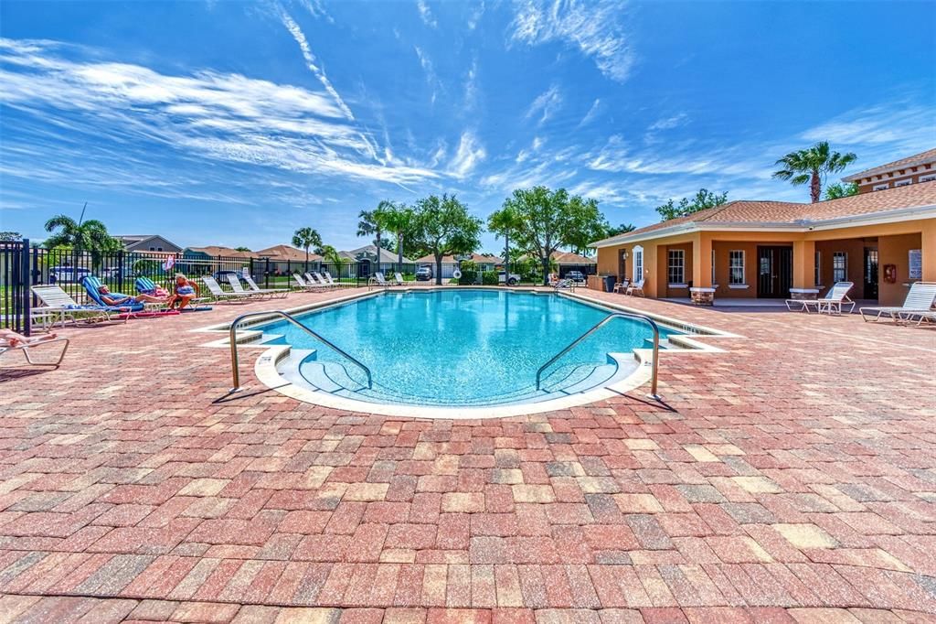 Active With Contract: $499,000 (3 beds, 2 baths, 1806 Square Feet)