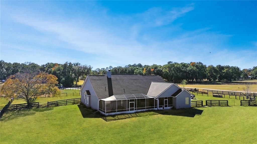 For Sale: $794,900 (4 beds, 3 baths, 2619 Square Feet)