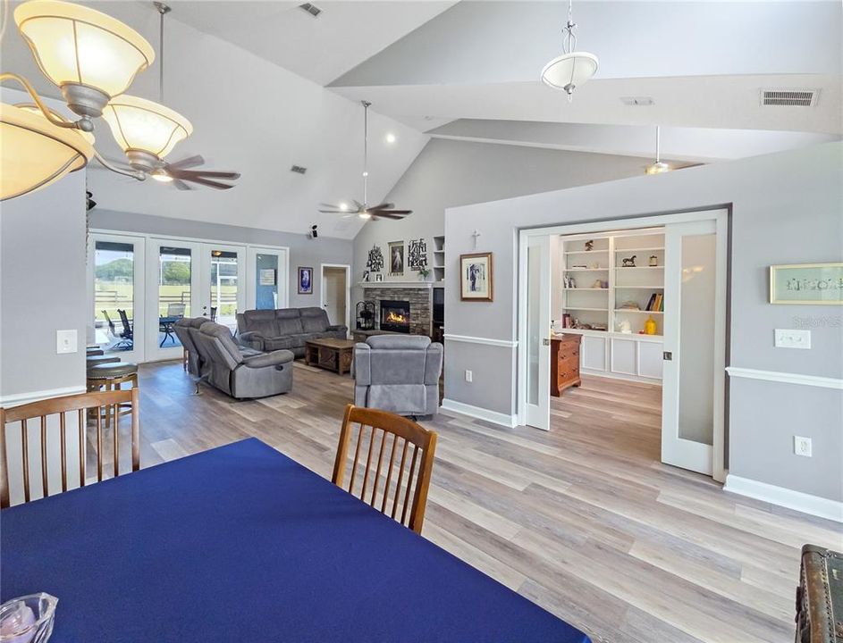 For Sale: $794,900 (4 beds, 3 baths, 2619 Square Feet)