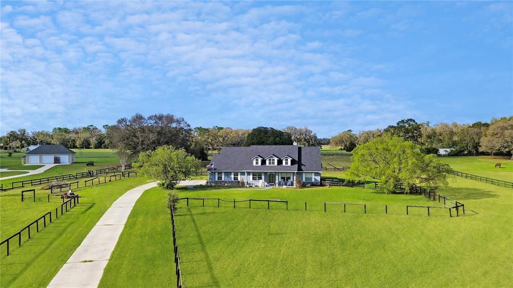 For Sale: $794,900 (4 beds, 3 baths, 2619 Square Feet)