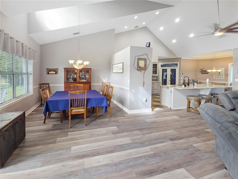 For Sale: $794,900 (4 beds, 3 baths, 2619 Square Feet)