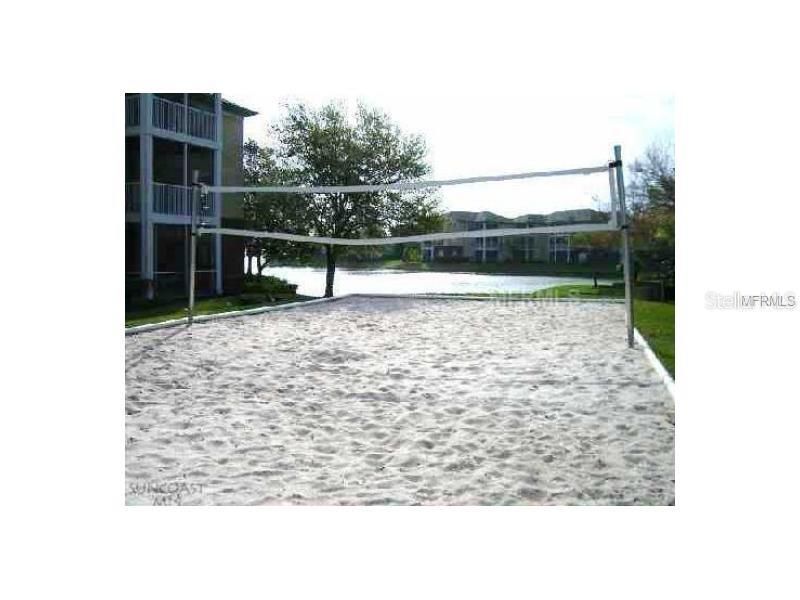 В аренду: $1,645 (2 спален, 2 ванн, 990 Квадратных фут)