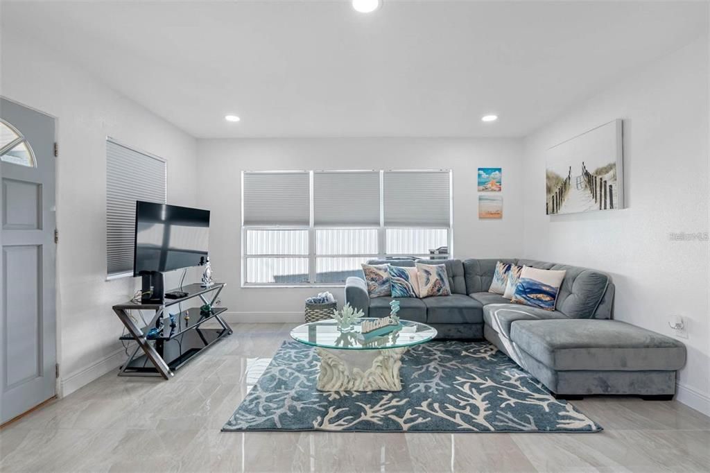 For Sale: $430,000 (3 beds, 2 baths, 1396 Square Feet)