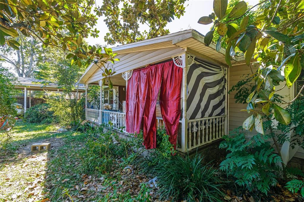 For Sale: $97,000 (3 beds, 2 baths, 1499 Square Feet)