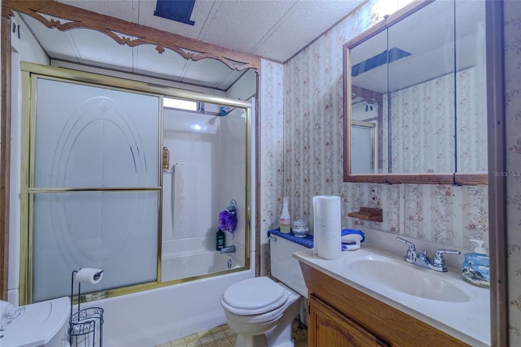 For Sale: $97,000 (3 beds, 2 baths, 1499 Square Feet)