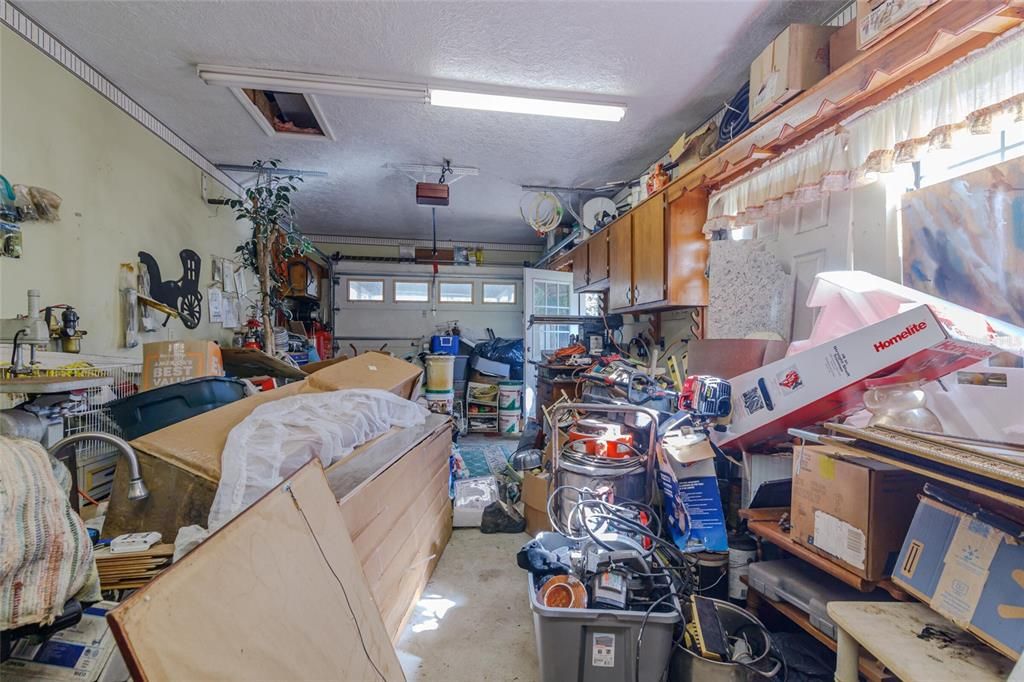 For Sale: $97,000 (3 beds, 2 baths, 1499 Square Feet)