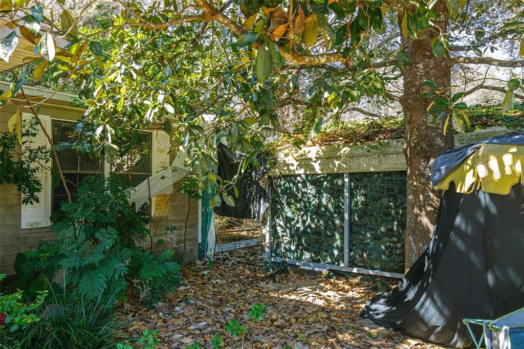 For Sale: $97,000 (3 beds, 2 baths, 1499 Square Feet)